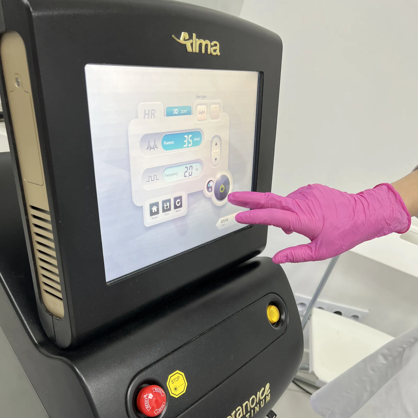 Depilacja laserowa w Warszawie — Velvet Skin Clinic Warszawa