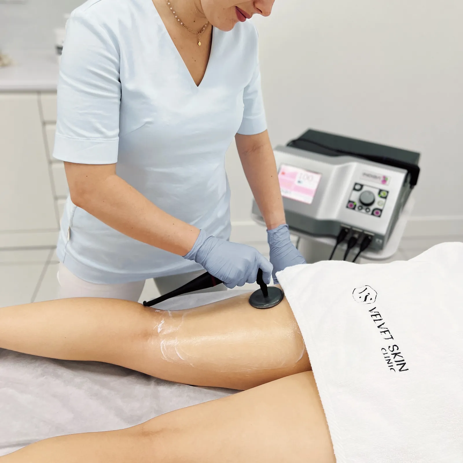 Indiba® — radiofrekwencja głęboka, lifting i modelowanie — Velvet Skin Clinic Warszawa