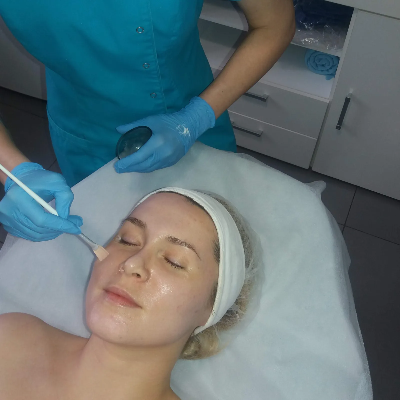 Peelingi Mediderma™ by Sesderma — technologia nanosomów — Velvet Skin Clinic Warszawa