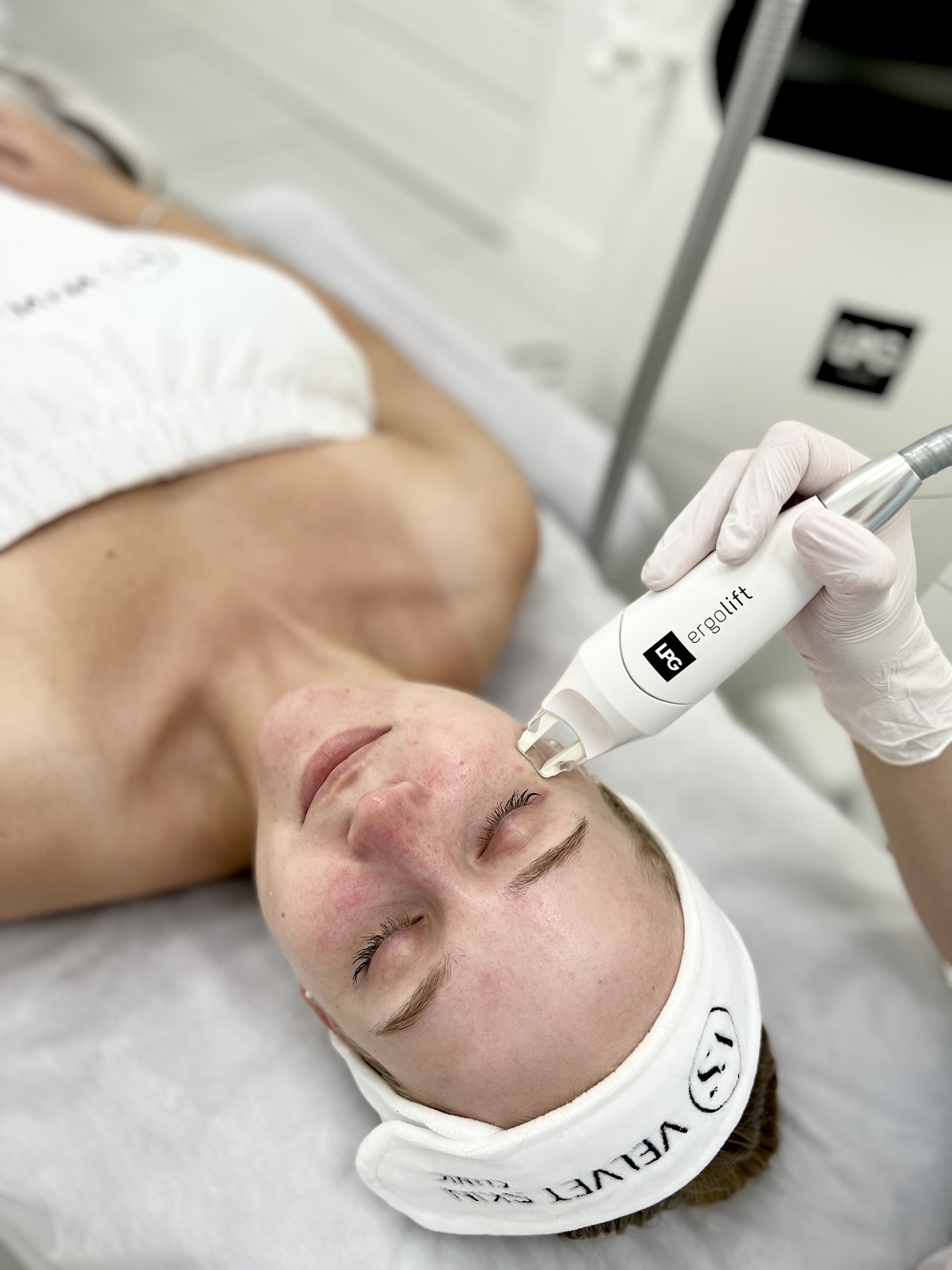 skinboosters vital — twarz — nawilzenie — hero — Velvet Skin Clinic