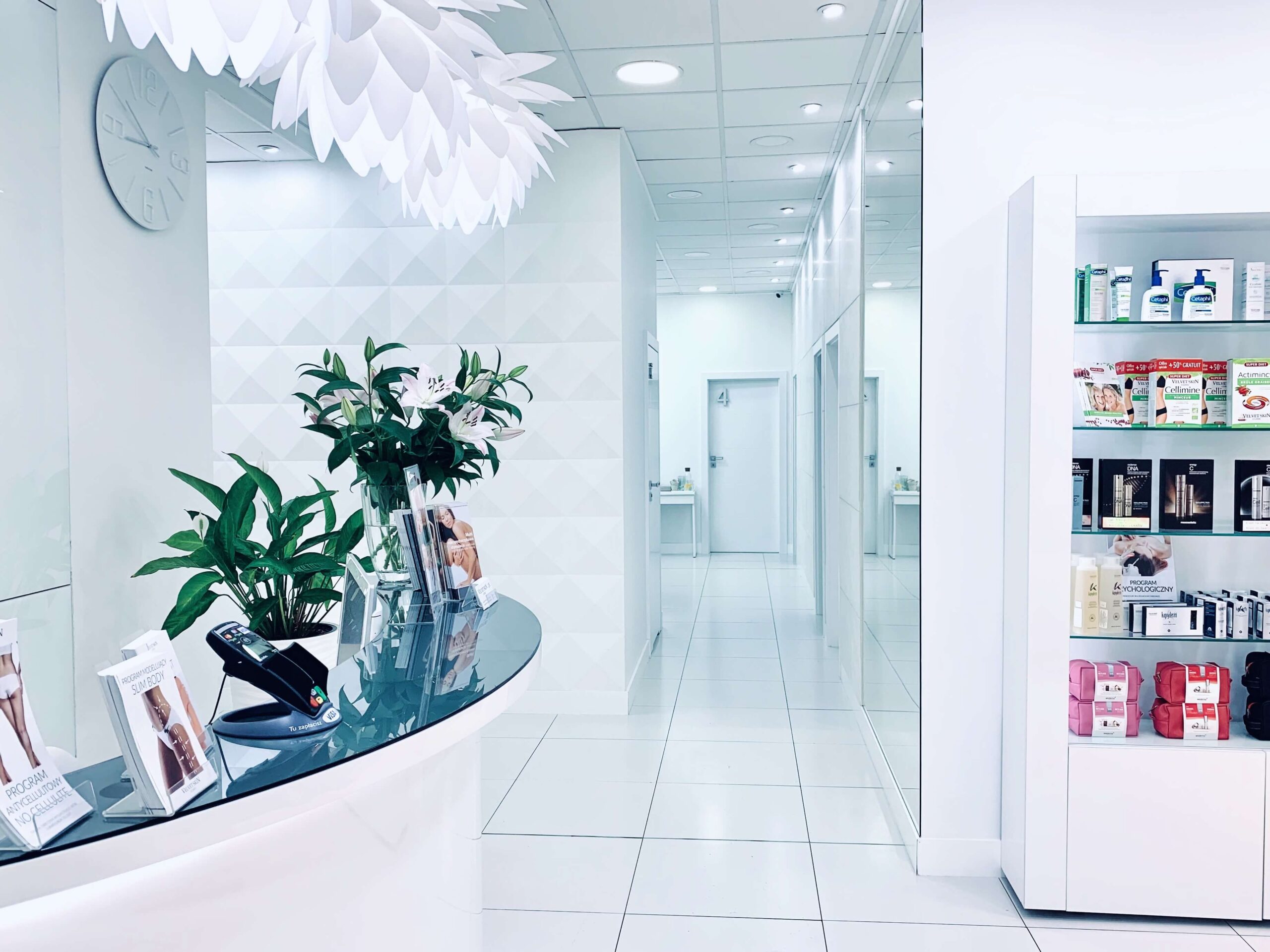 Wnętrze Velvet Skin Clinic — sala zabiegowa